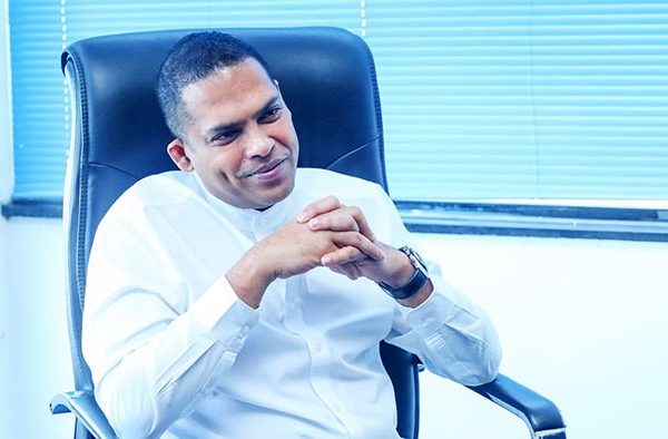 හරීන් ඇමතිතුමා ආමී එකෙ කොල්ලන්ට දෙන්න යන අලුත් ම ටාගට් එක