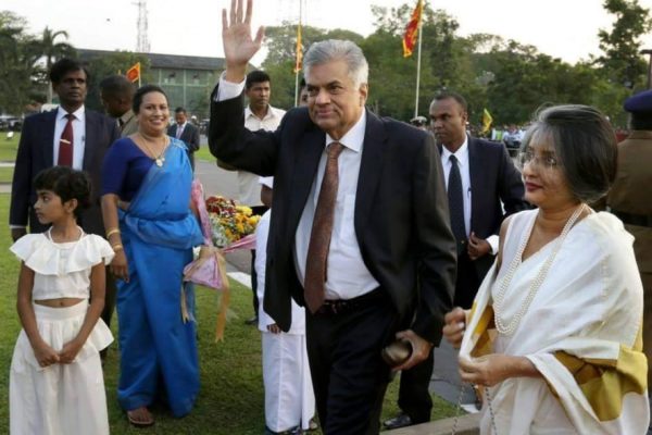 Ranil enawata ruwangen ruwan waki